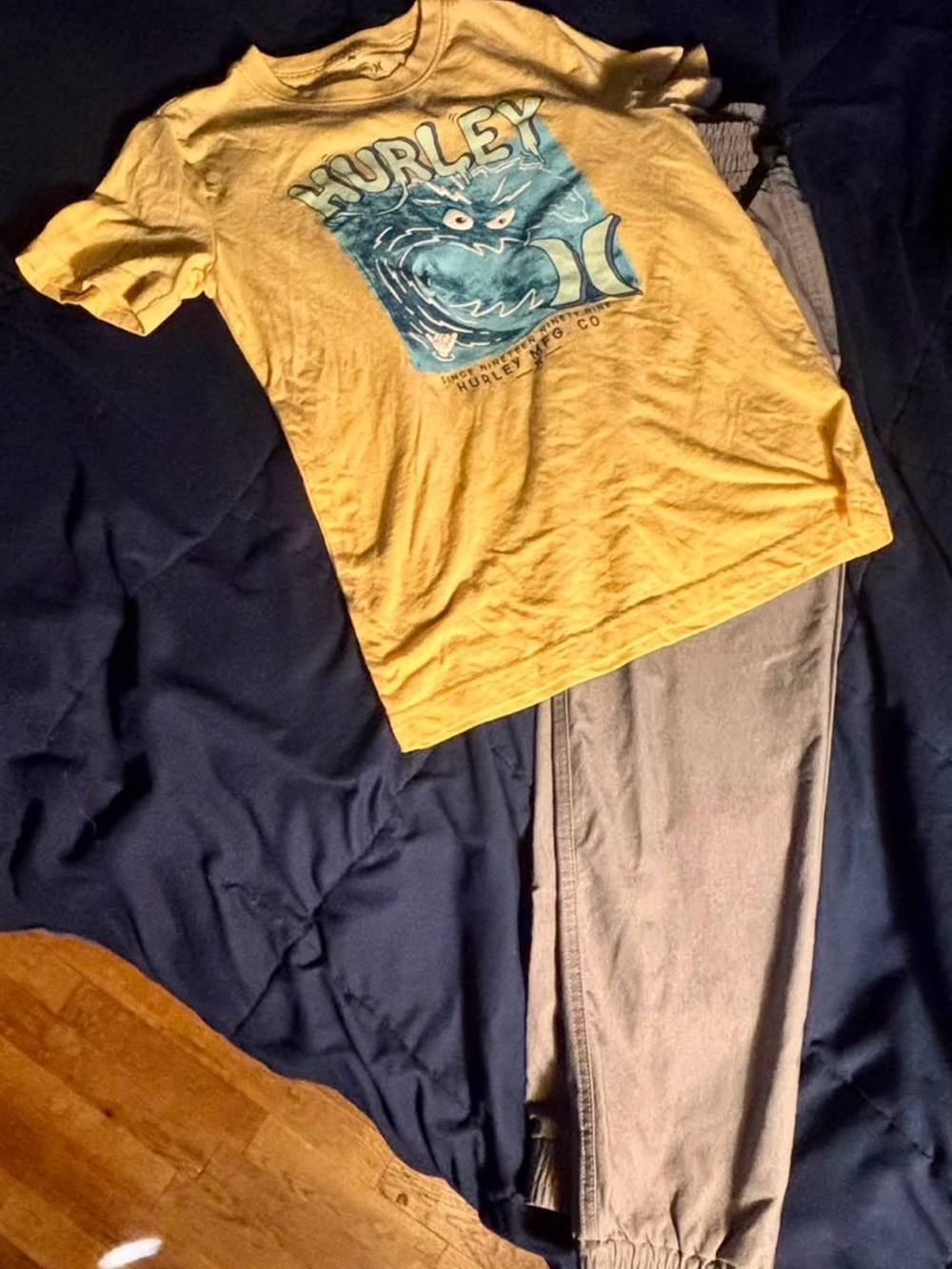 Hurley Yellow Graphic Tee with Gray Joggers